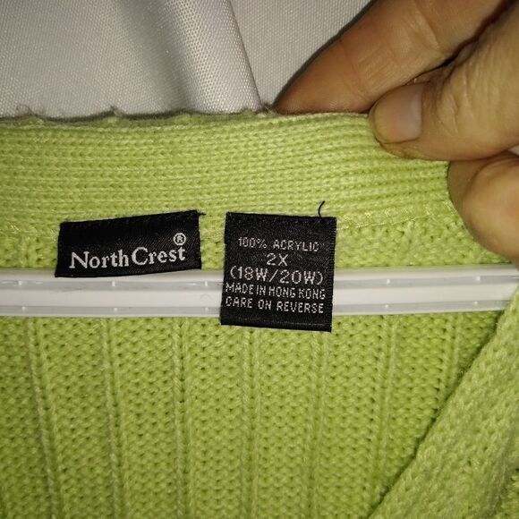 North Crest sweater   - Picture 3 of 4